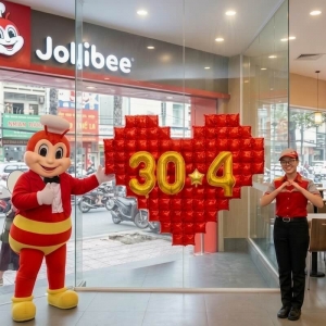 Set trái tim 30/4 check-in